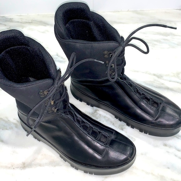 Prada utility pack up boot Size 39.5. - Picture 4 of 12